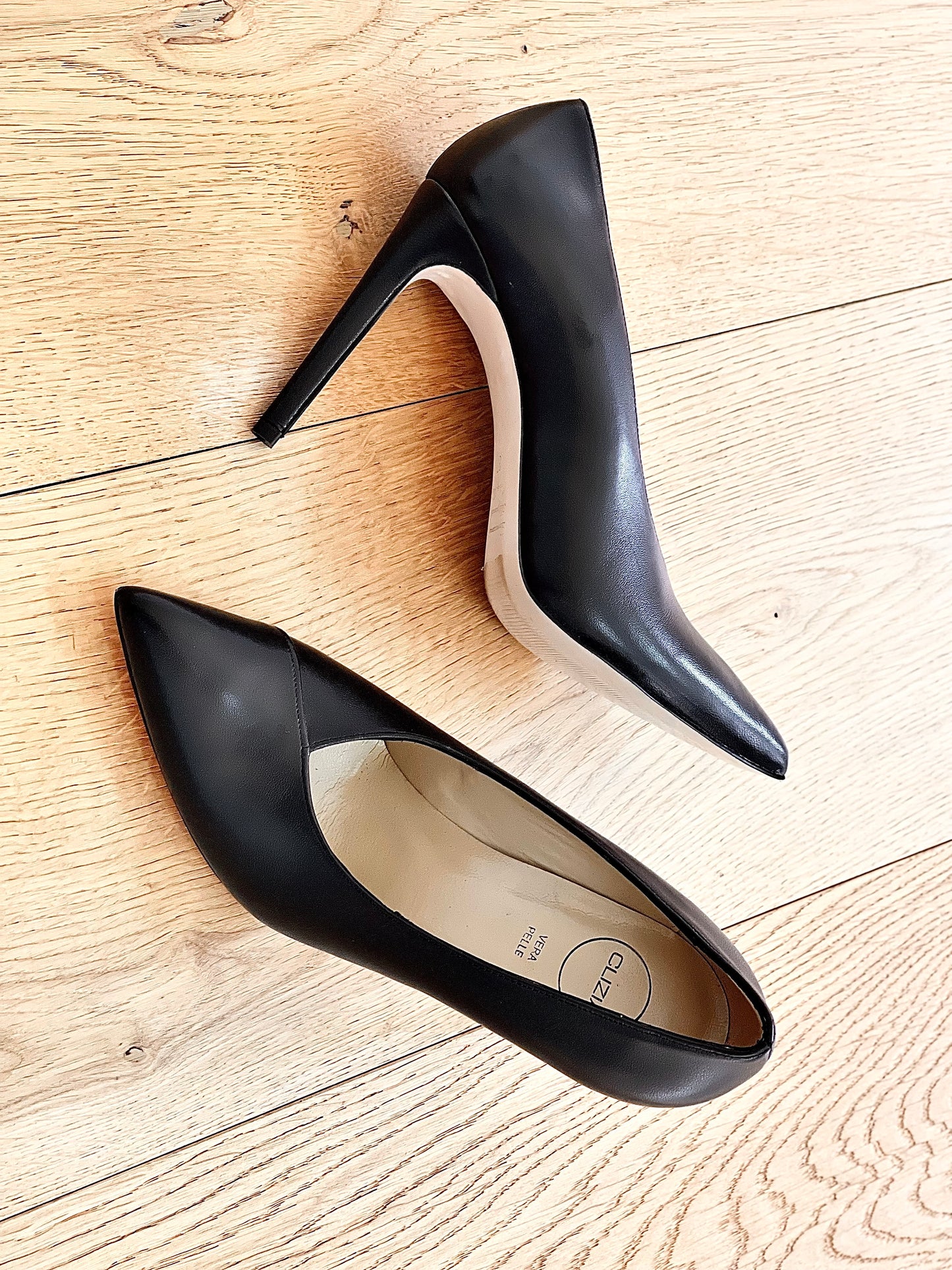 CONNECT LEATHER BLACK