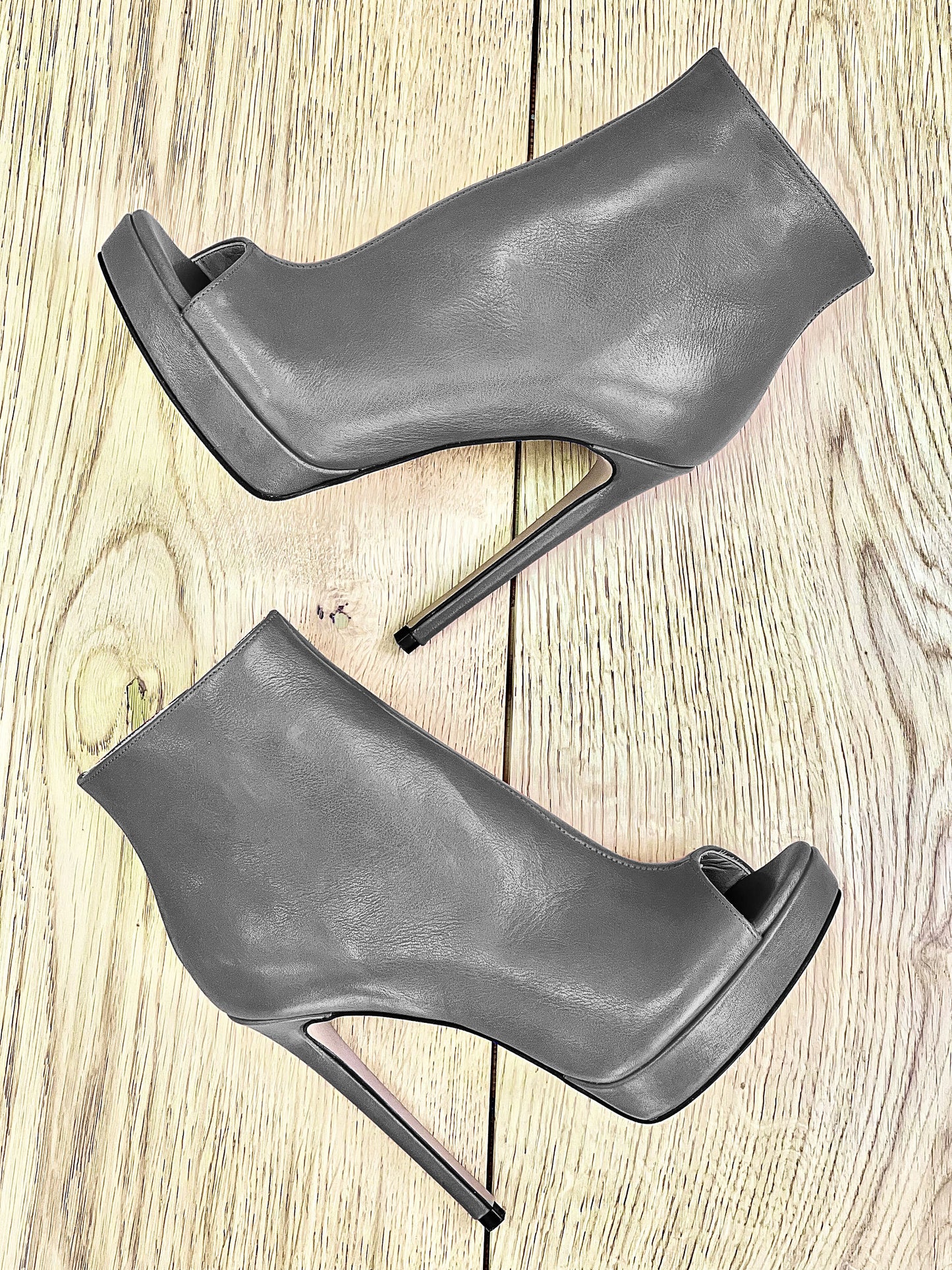 LONDON LEATHER GREY