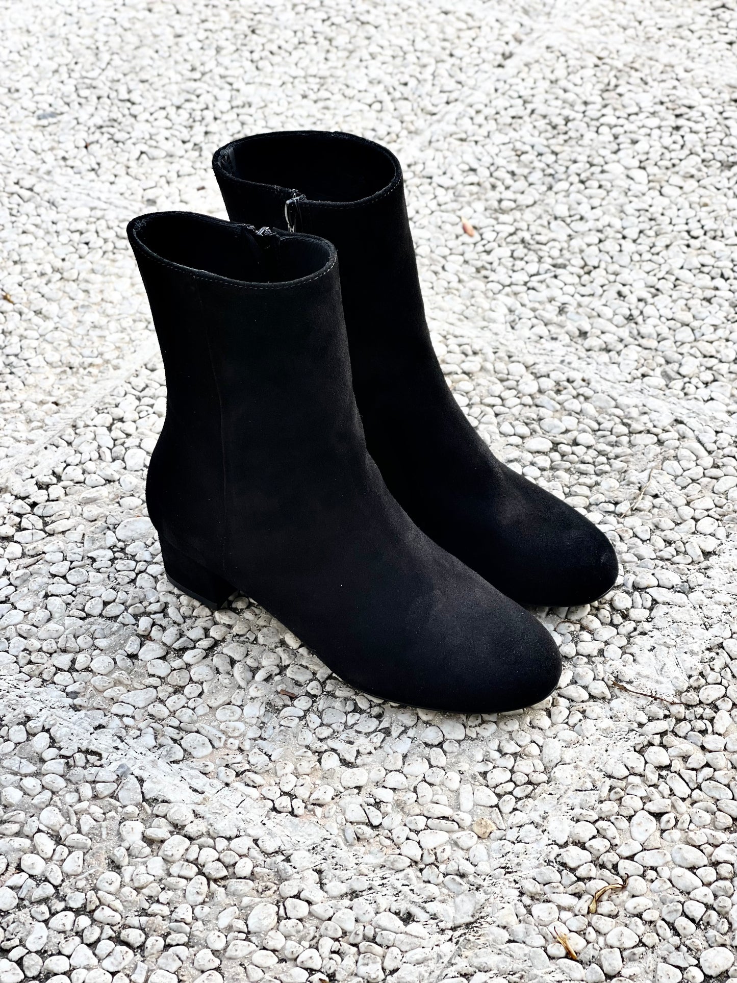 MAXIM BLACK SUEDE