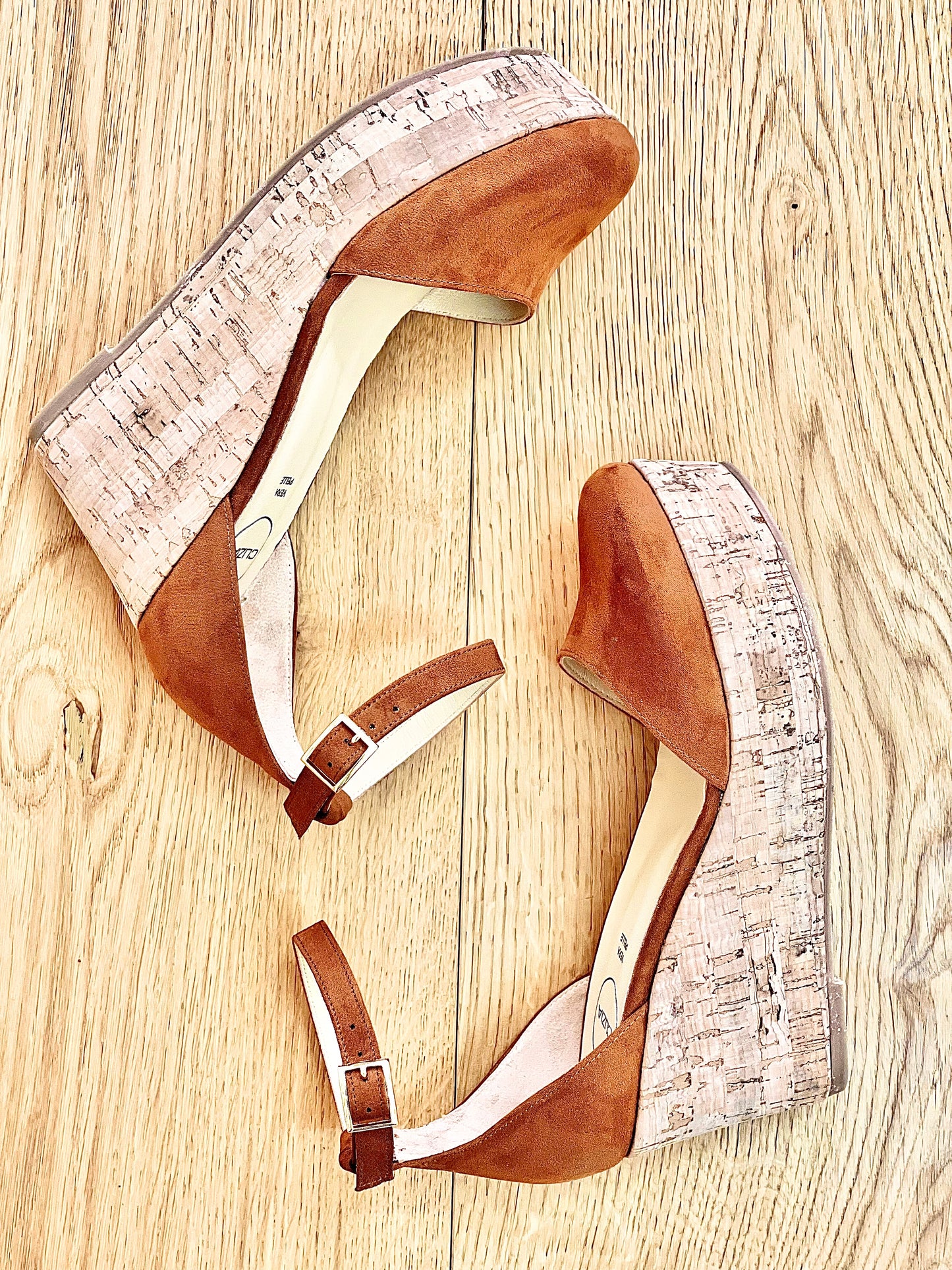 CUIR SUÉDÉ MANILLE