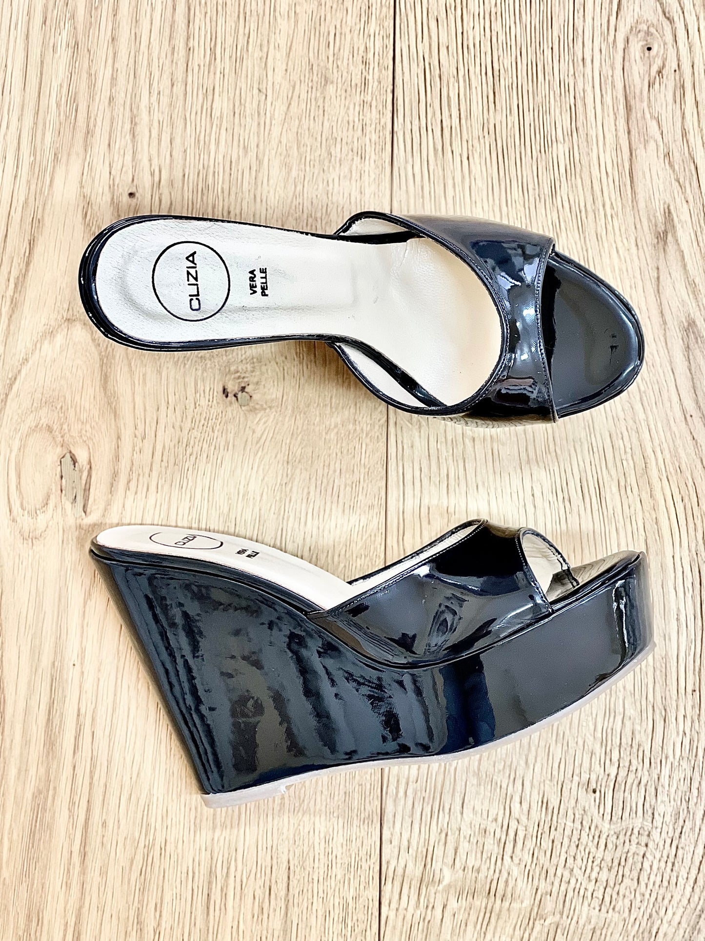 ALLISON NOIR CUIR VERNI