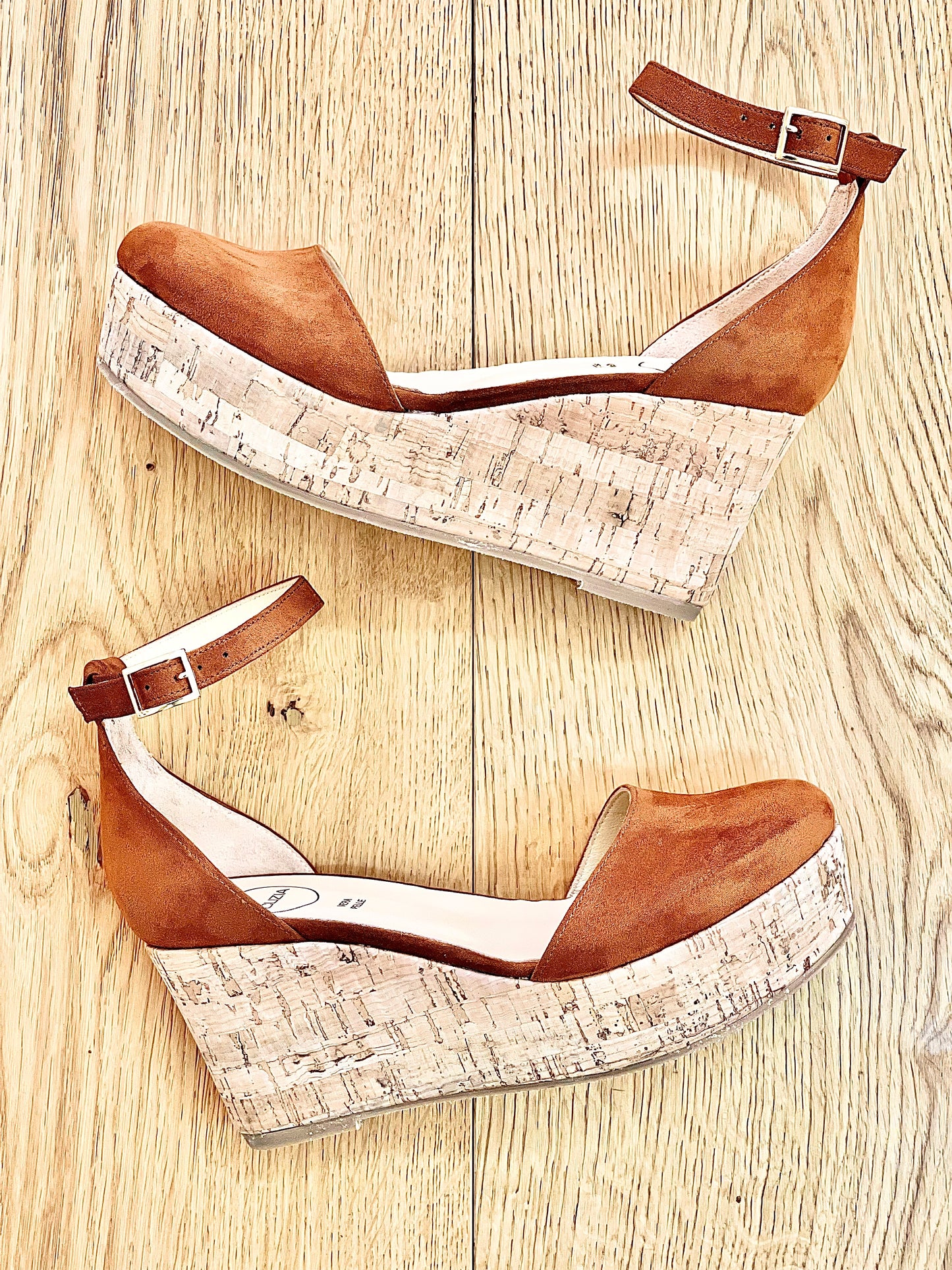 CUIR SUÉDÉ MANILLE