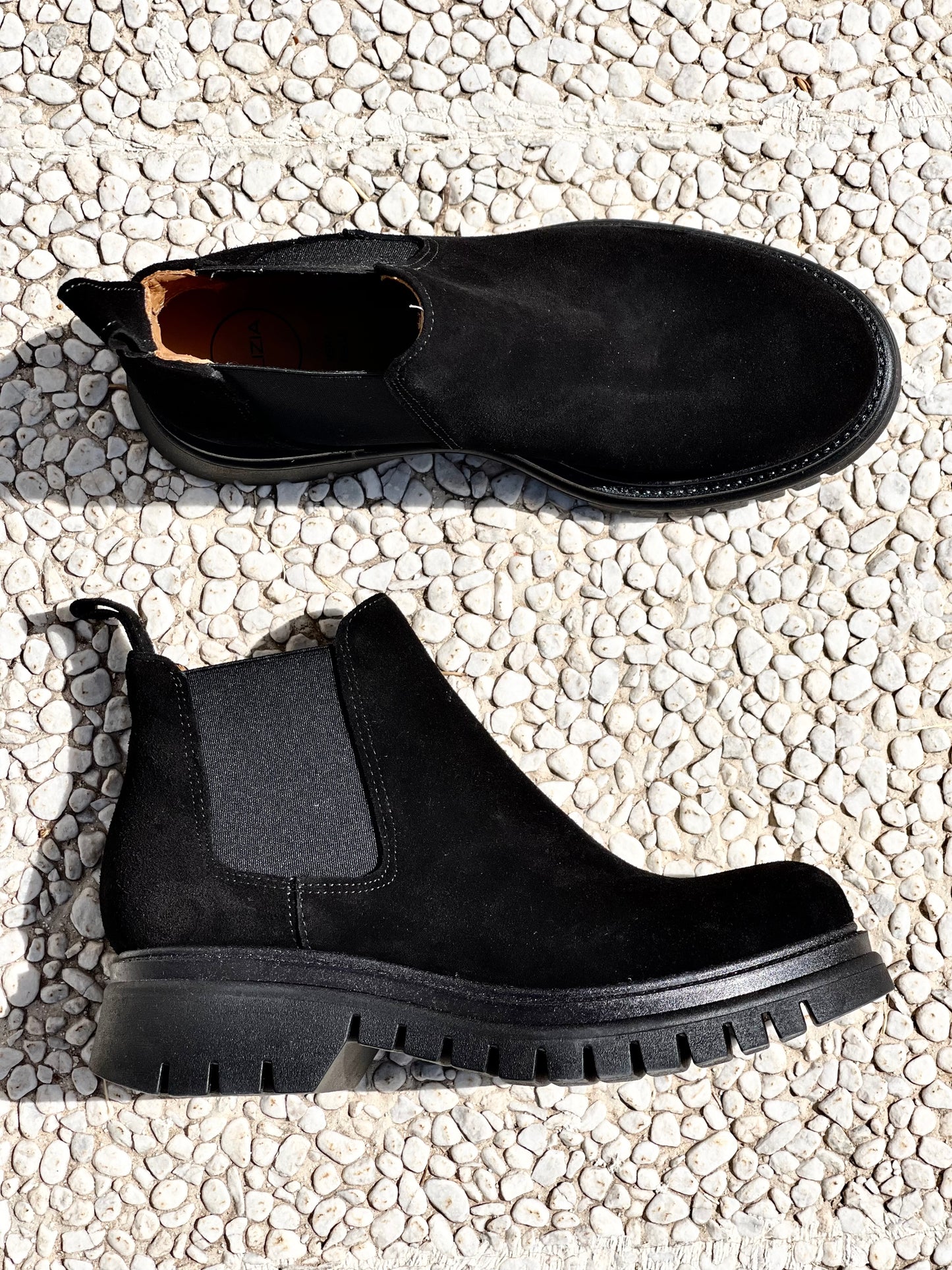 RAIDE BLACK SUEDE