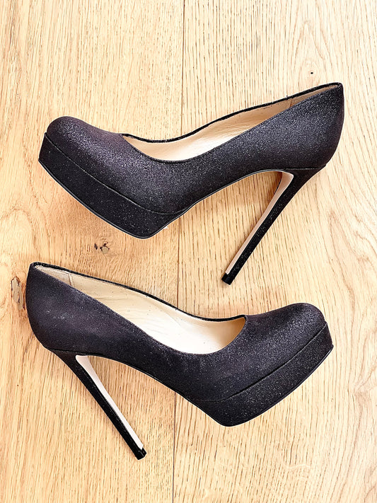 MÊME LA POUDRE NOIRE