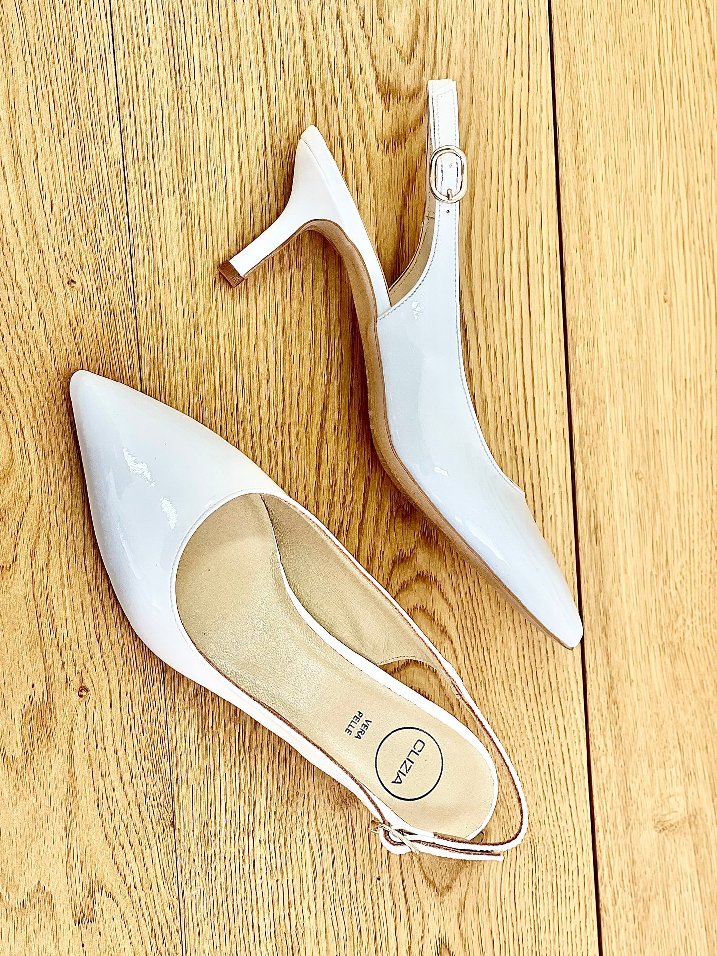 SONIA BLANC CUIR VERNI