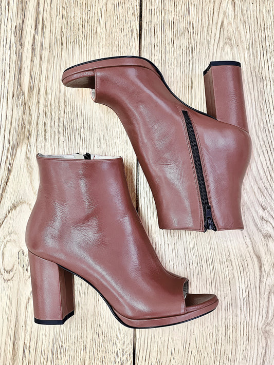 AMAZON LEATHER BROWN