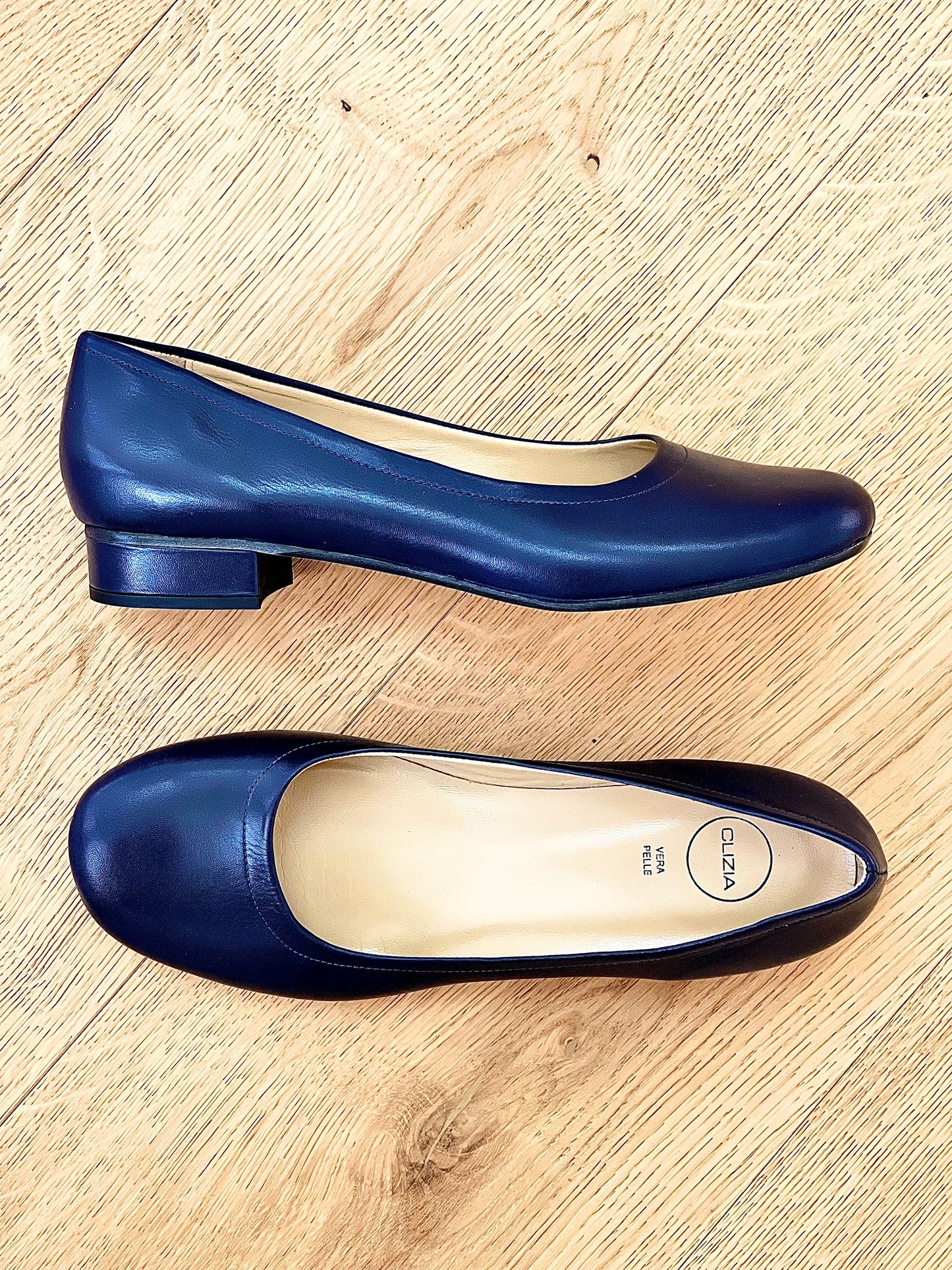 CUIR BLEU MARGE