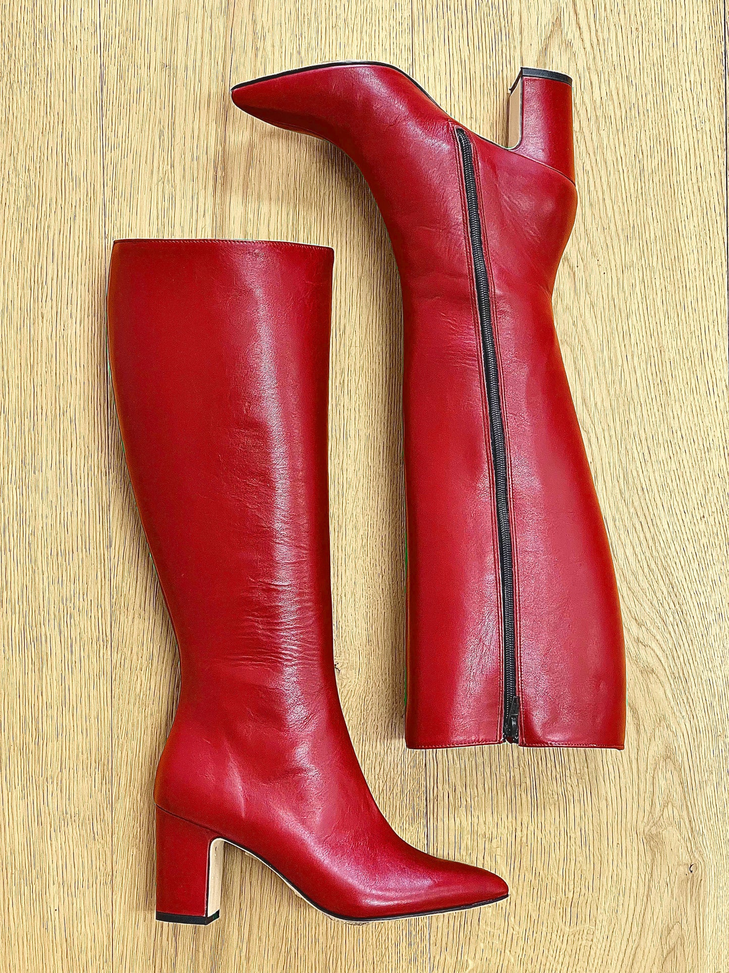 MARQUE CUIR ROUGE