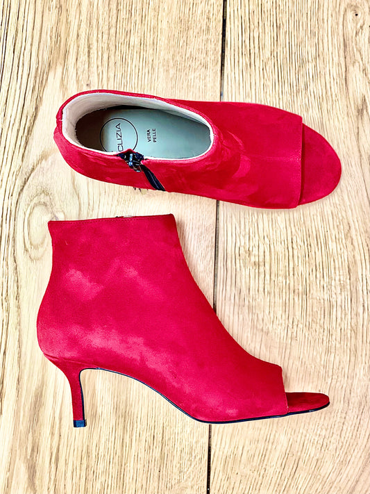 AFRICA RED SUEDE