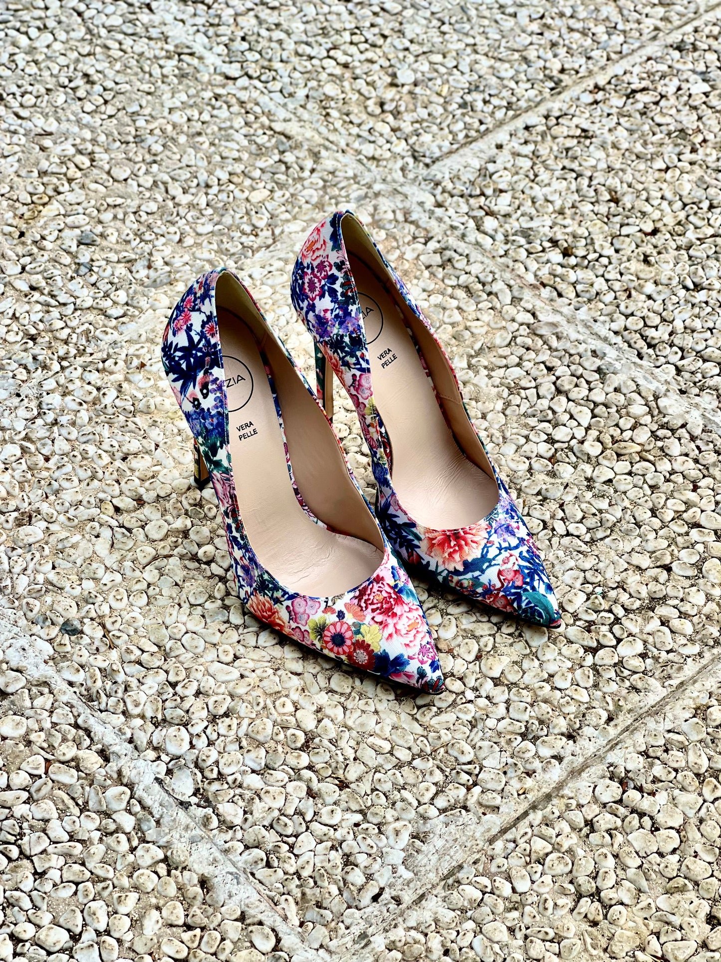 NOEUD FLEURS BLANCHES