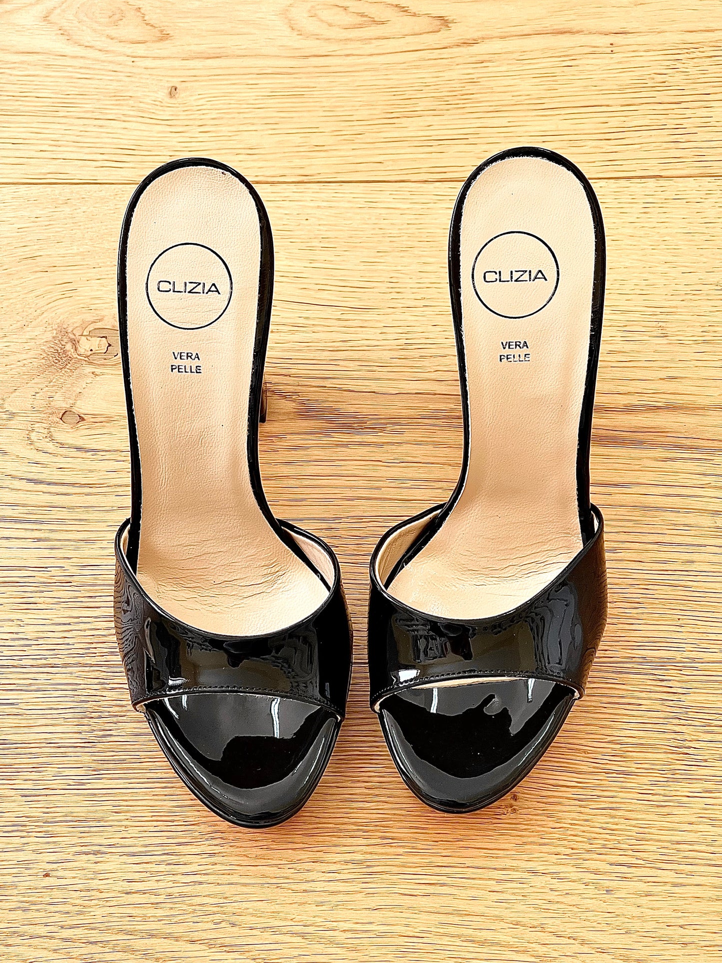 OSCAR CUIR VERNI NOIR