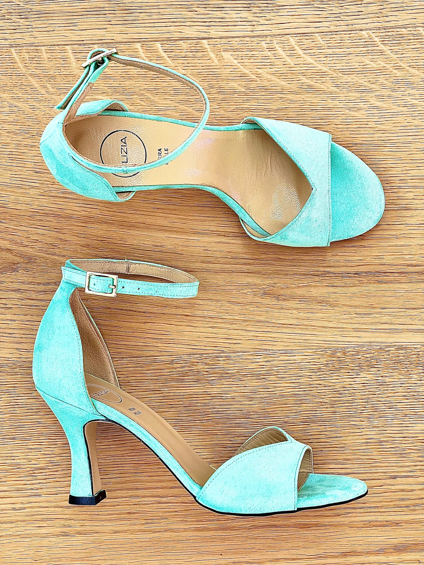 ANNIKA MINT SUEDE