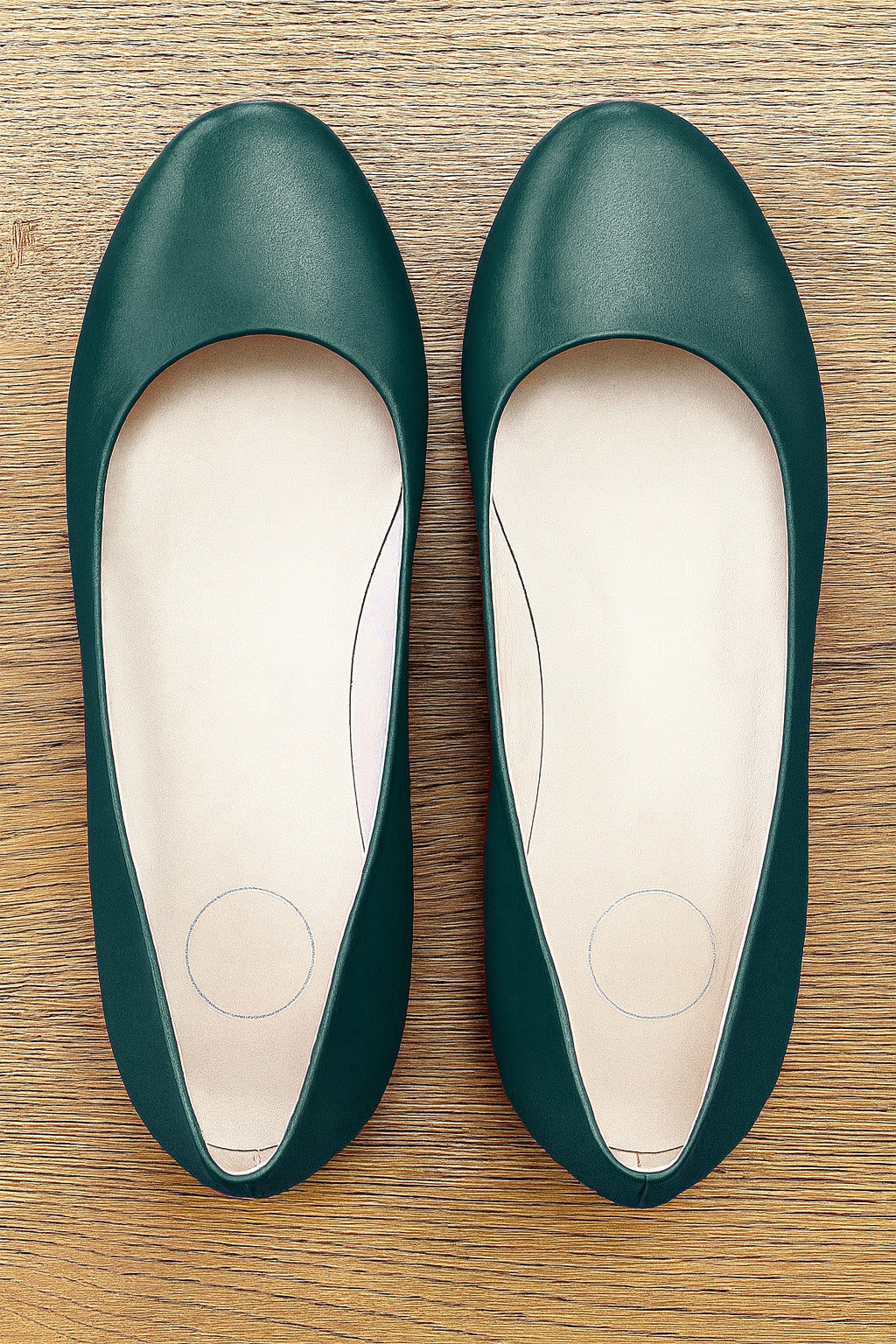 NOA עור בצבע בקבוק