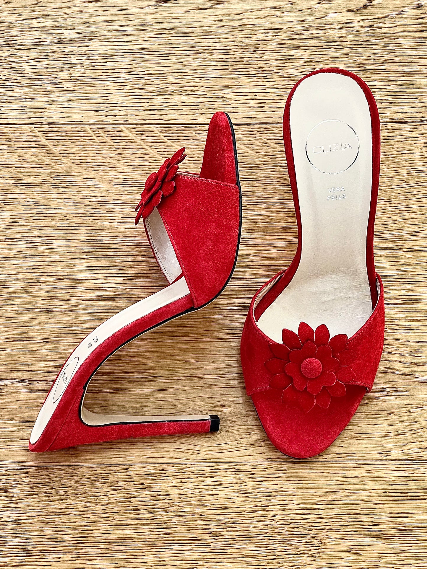 ZEER ROOD SUEDE