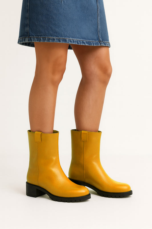 ATLAS VAN OKERKLEURIG LEER