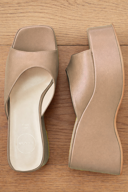 YUNA BEIGE LEER