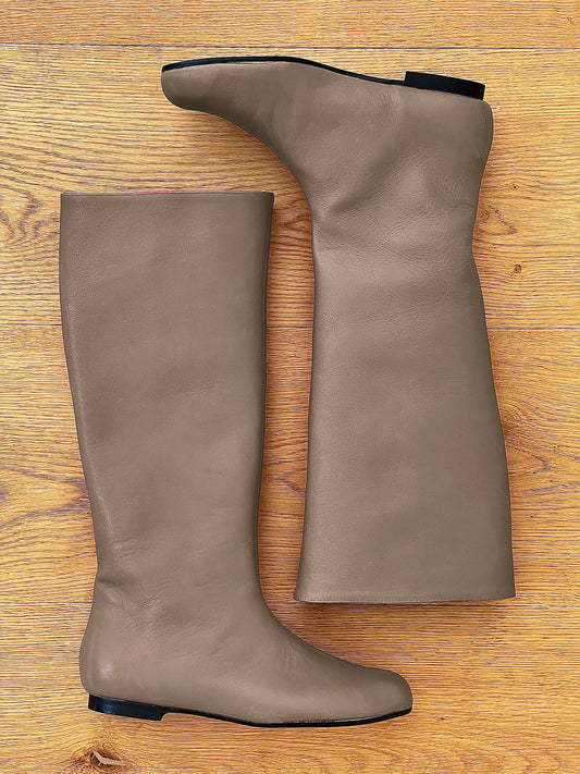 CINDY LEER TAUPE