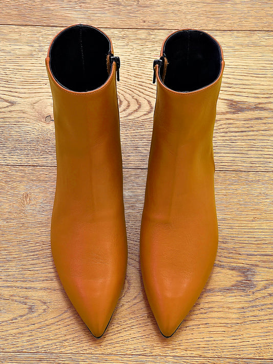 GERRI LEATHER
