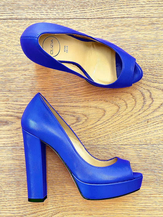 BETA BLAUW LEER