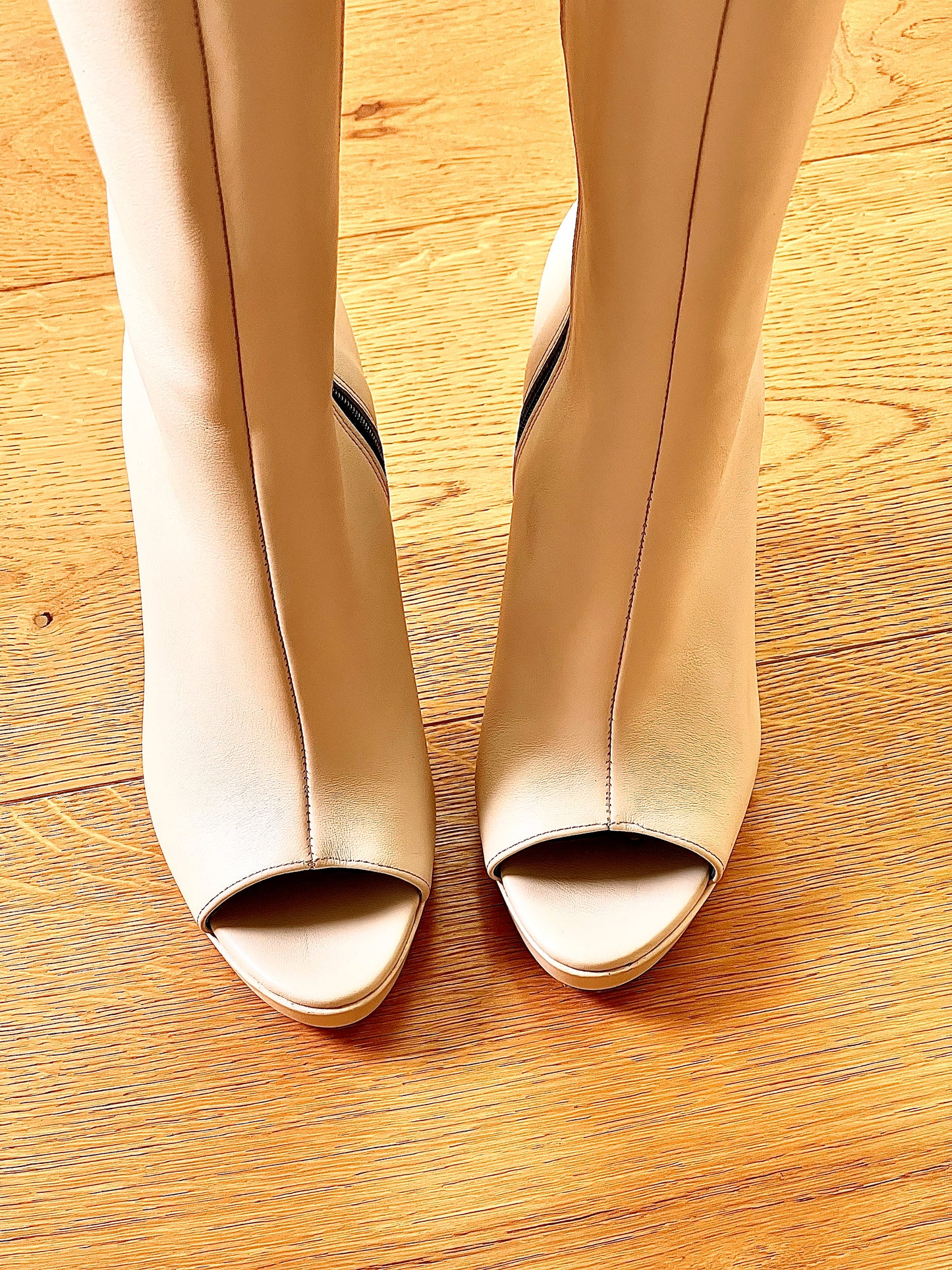 ESSEN BEIGE LEER