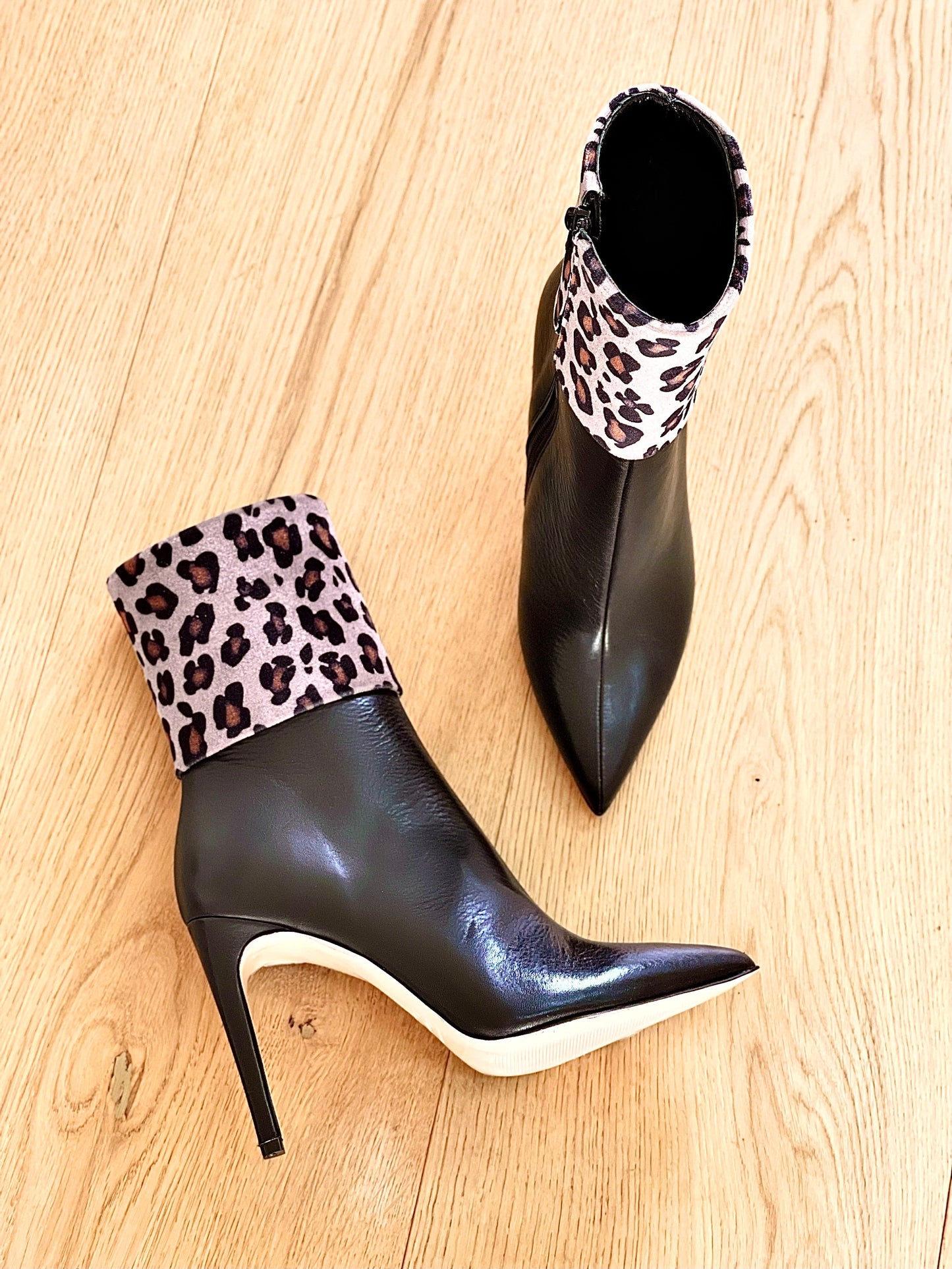 ZWART GEVLEKTE STOCKHOLM