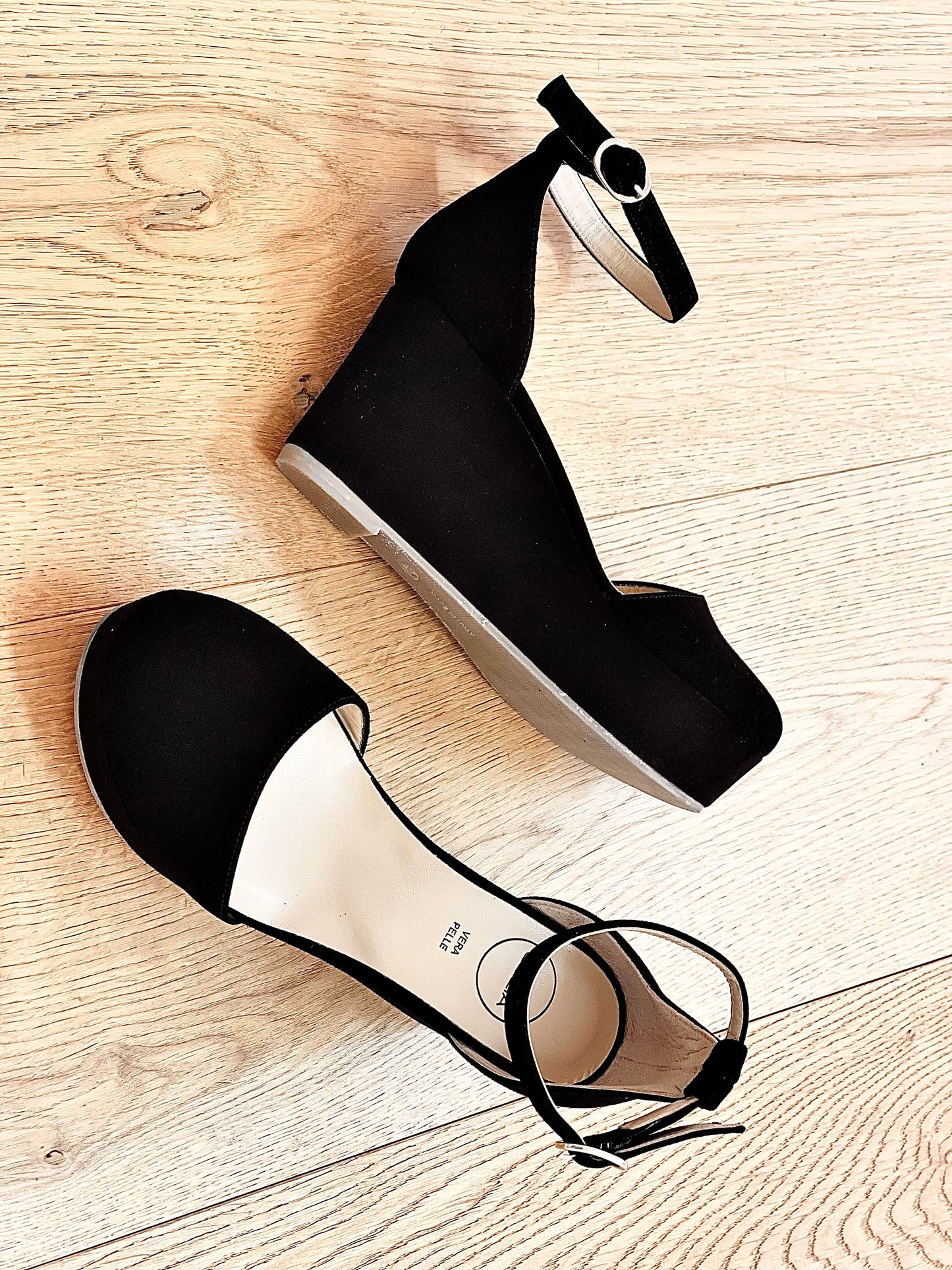 ZWART SUÈDE MANILLA