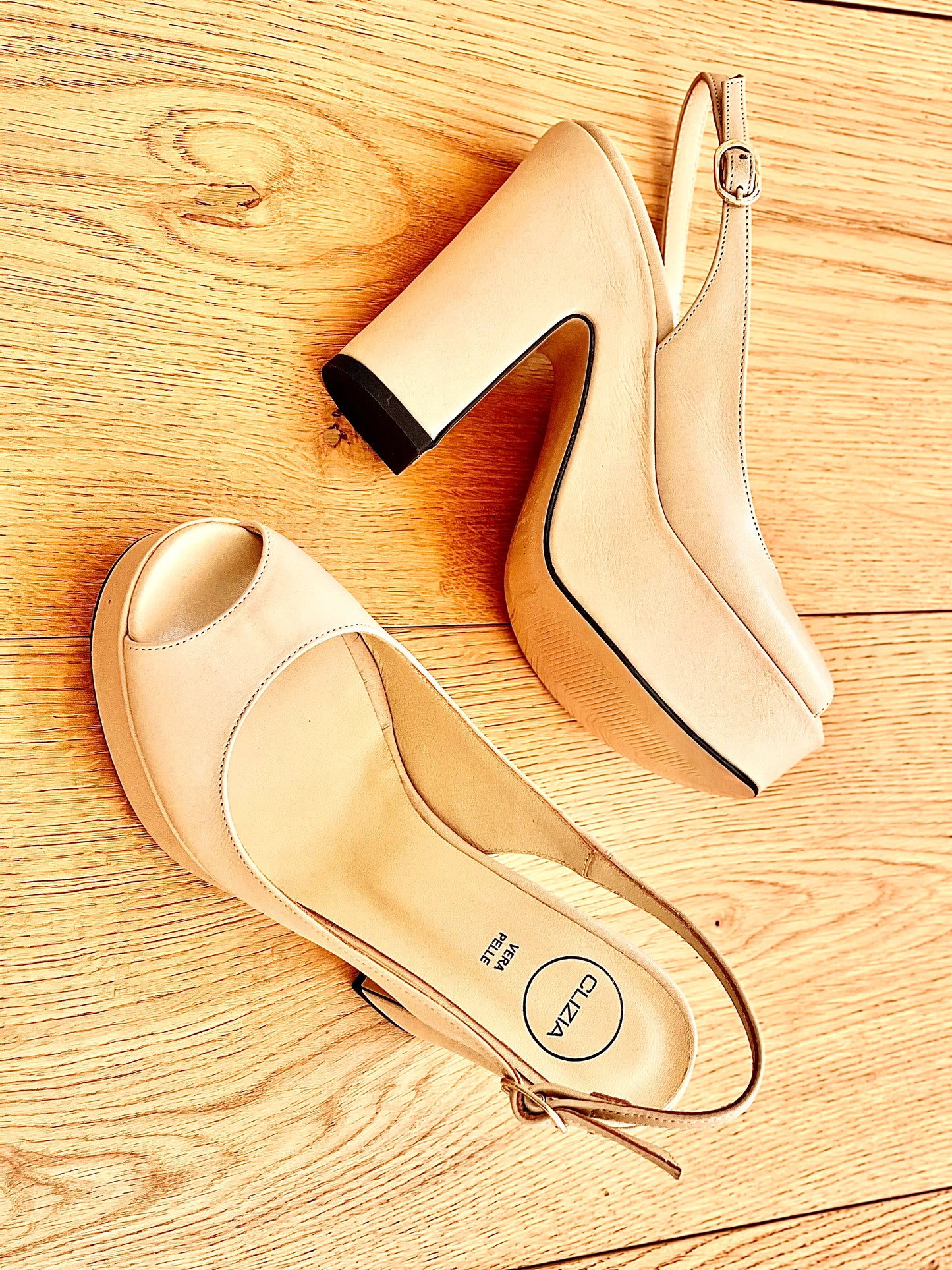 HELLEN BEIGE LEER