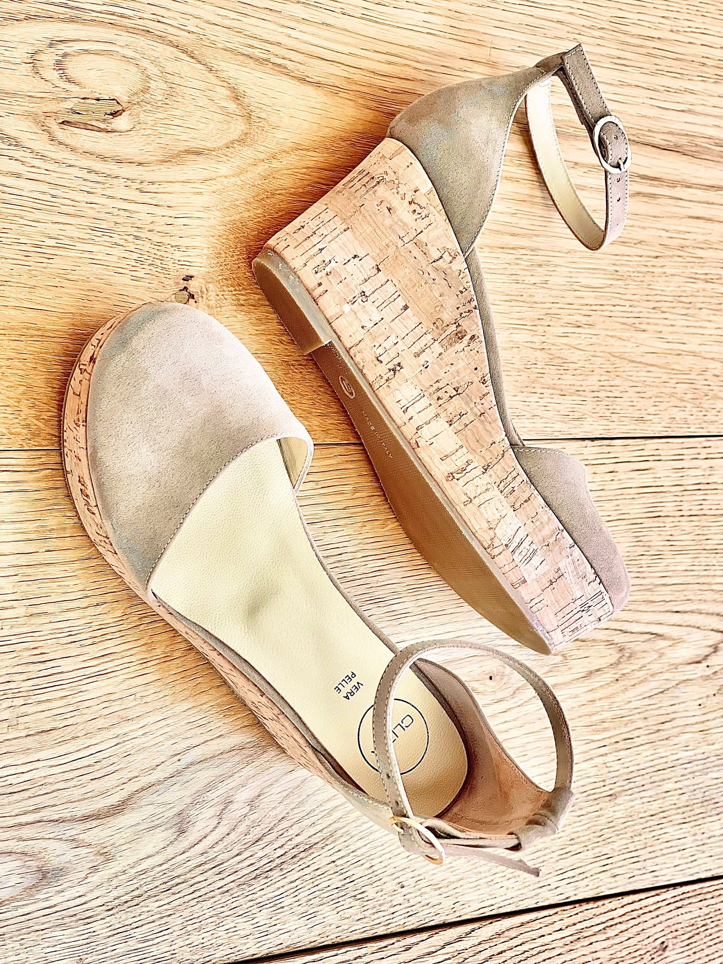 BEIGE SUÈDE MANILLA