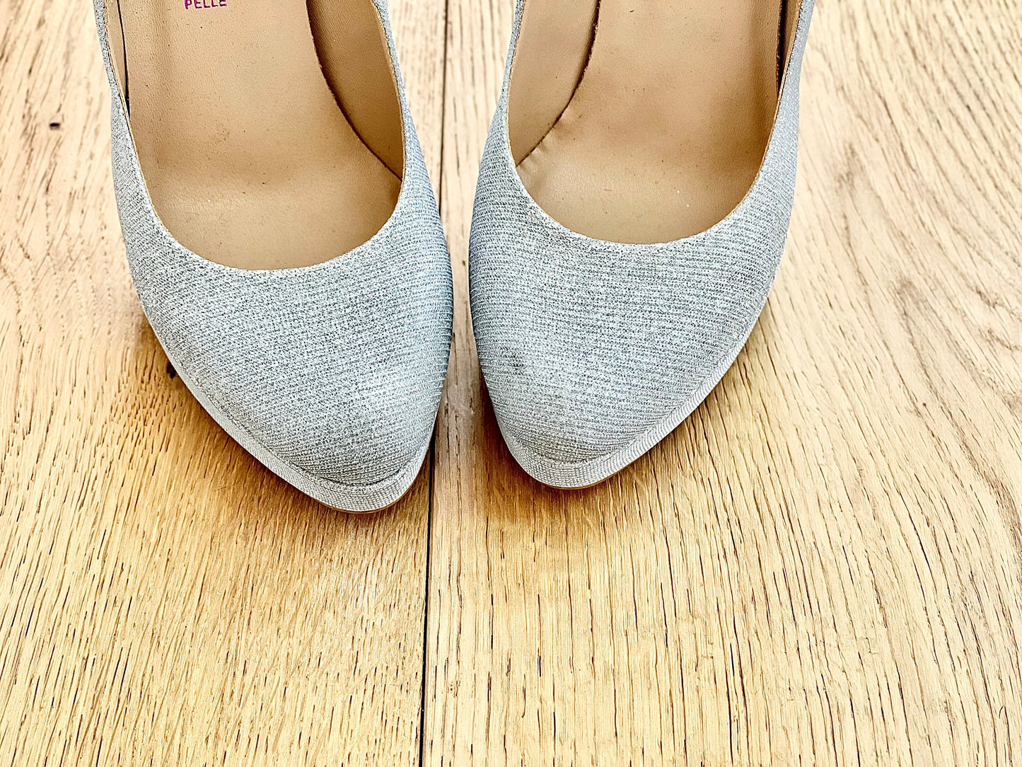 ZELFS ZILVEREN GLITTER