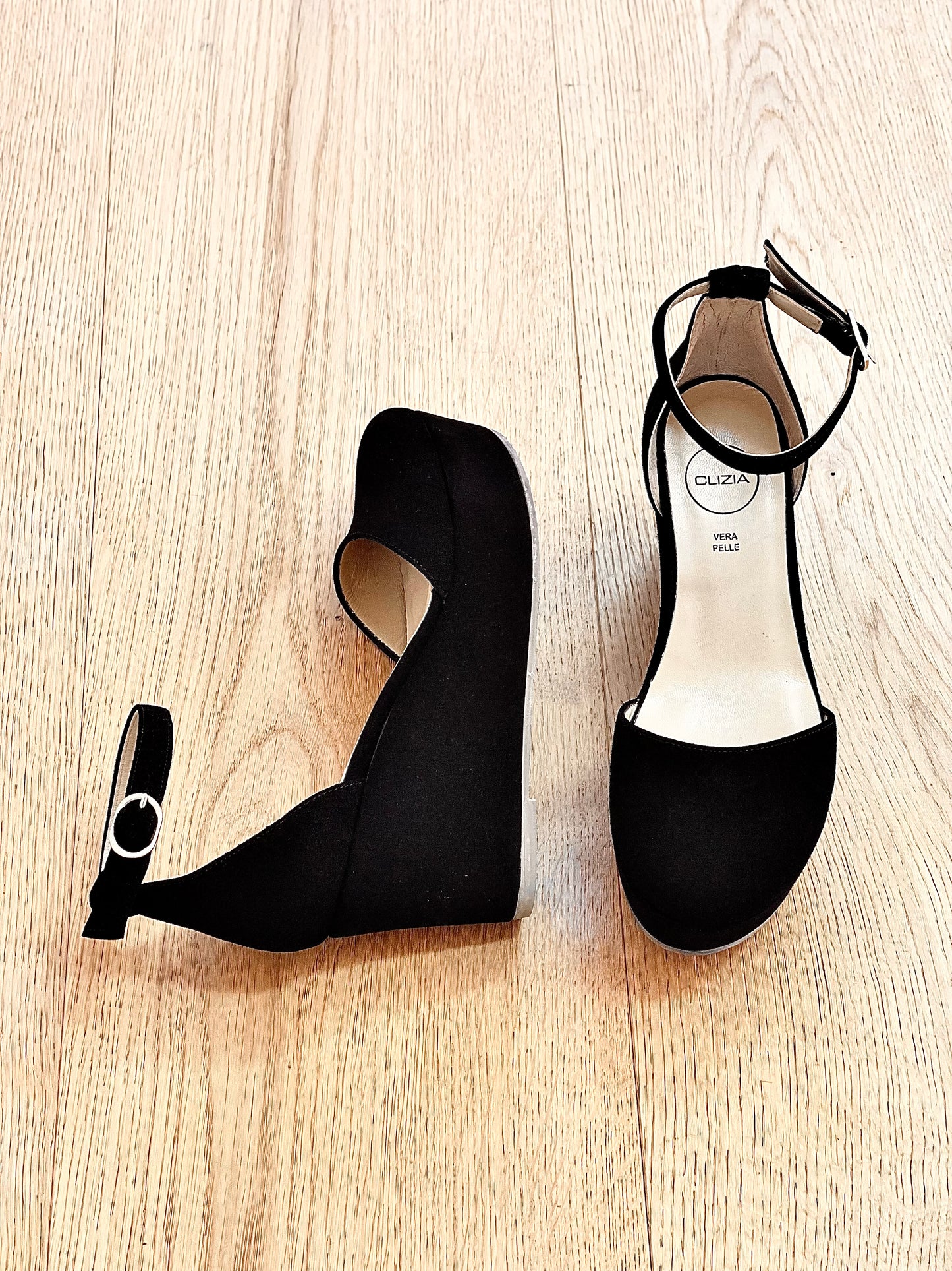 ZWART SUÈDE MANILLA