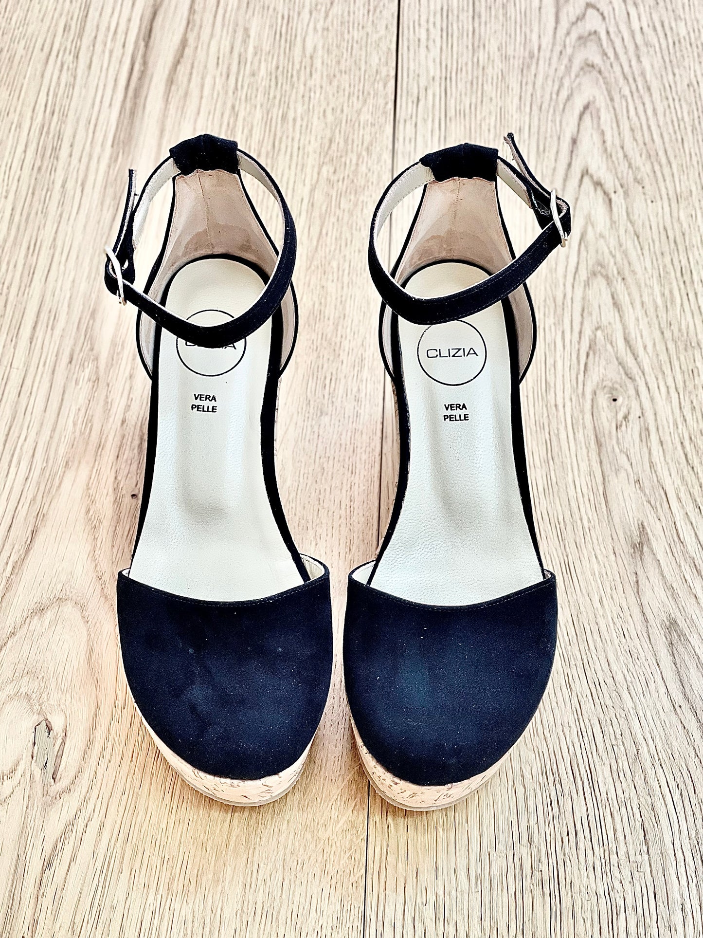 ZWART SUÈDE MANILLA