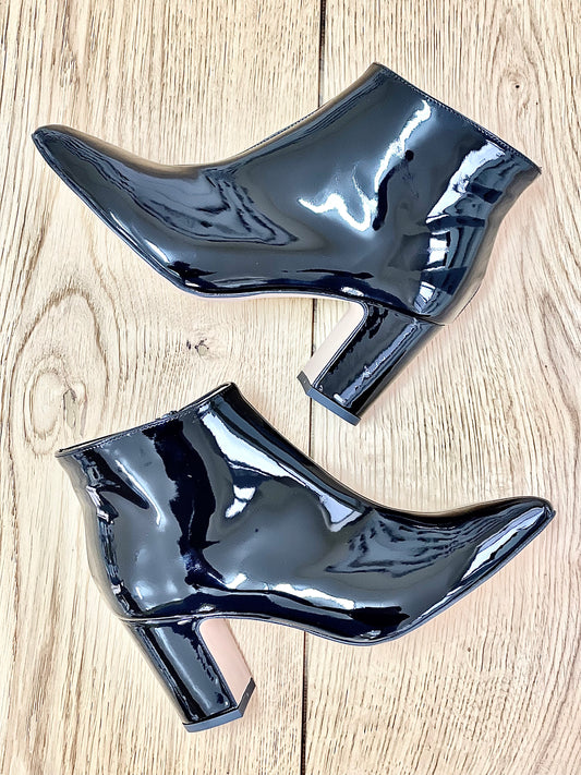 FURY ZWART LAKLEER