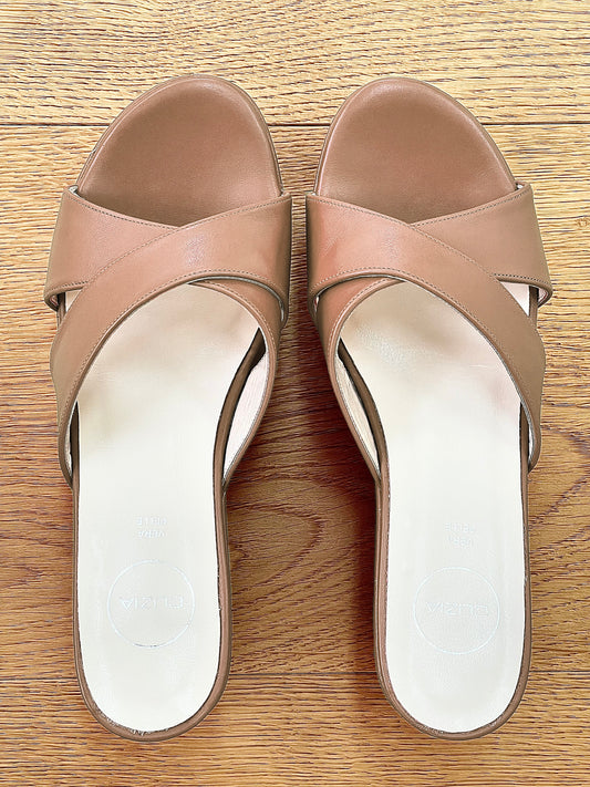 DAGO LEATHER TAUPE