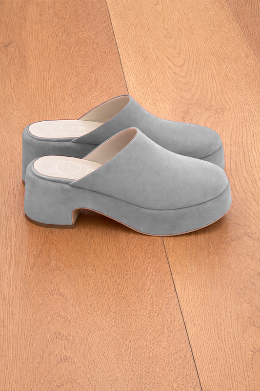 BAO Z ZAMKIEM Z ZAMKIEM