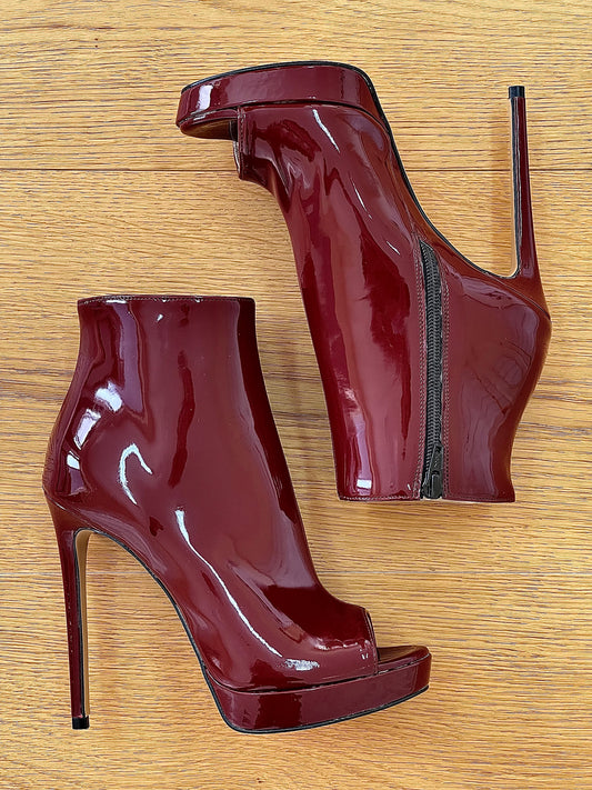 LONDON BURGUNDY LAKIEROWANA SKÓRA