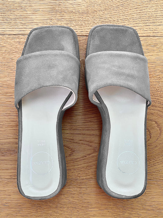 CONNIE SUEDE ICE