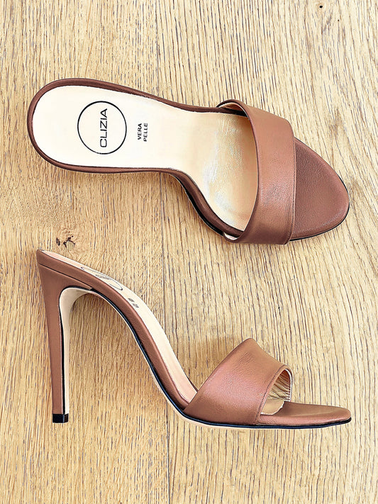 MARION LEATHER NUDE