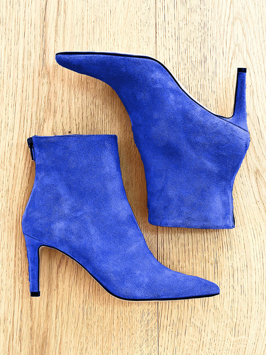 IRIS SUEDE BLUE