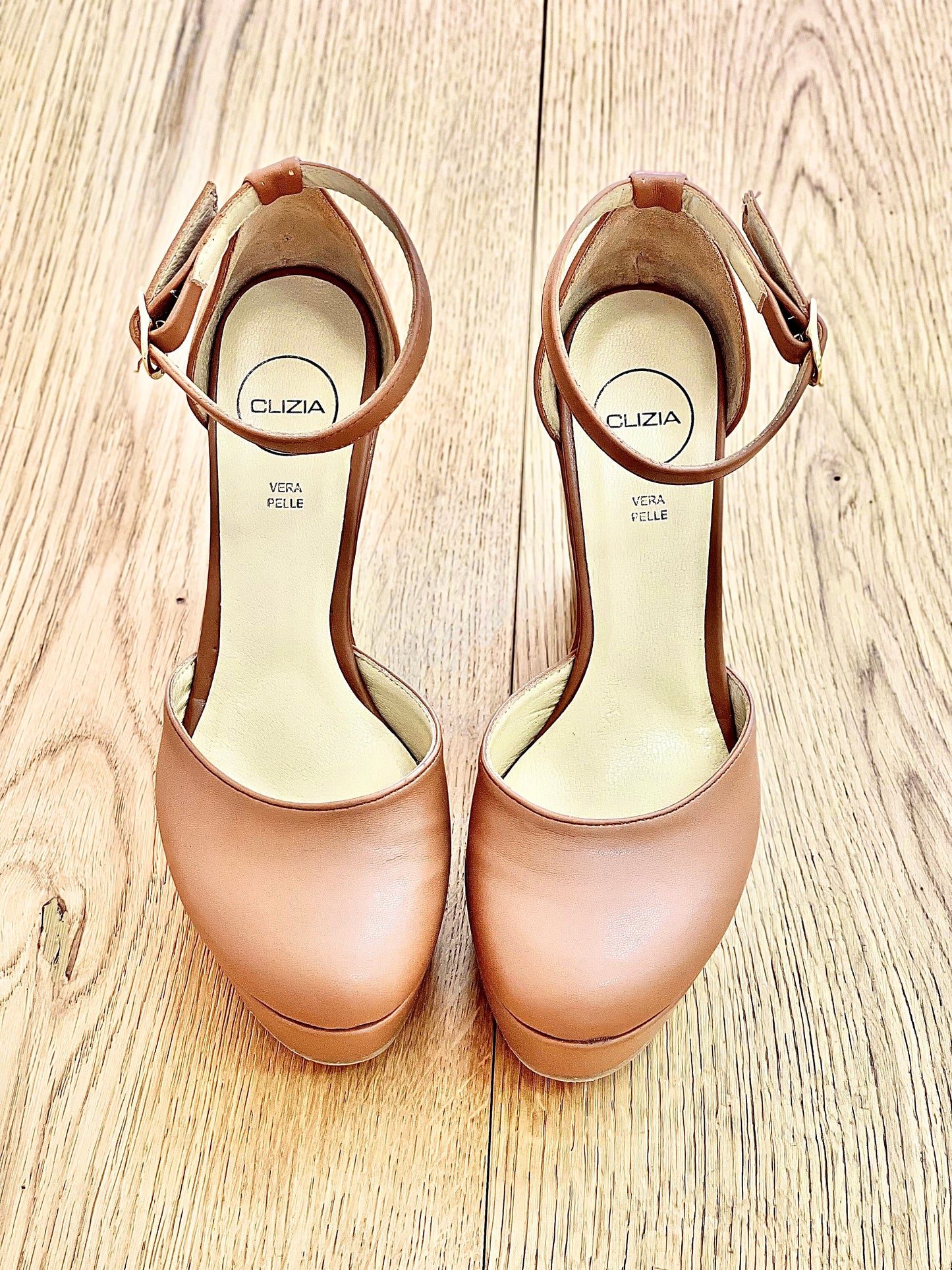 ROXI LEATHER
