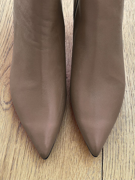 NICK LEATHER TAUPE
