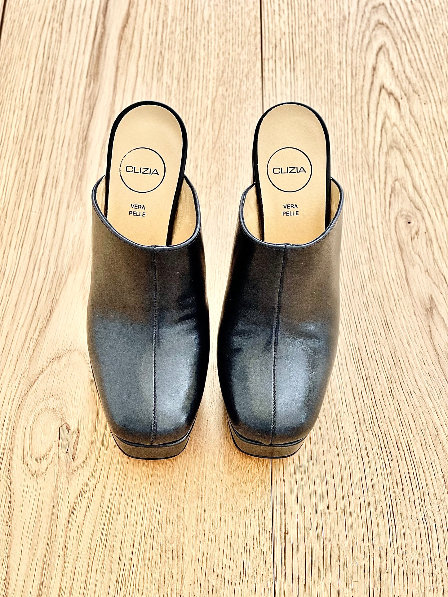 ELVIRA LEATHER PRETO