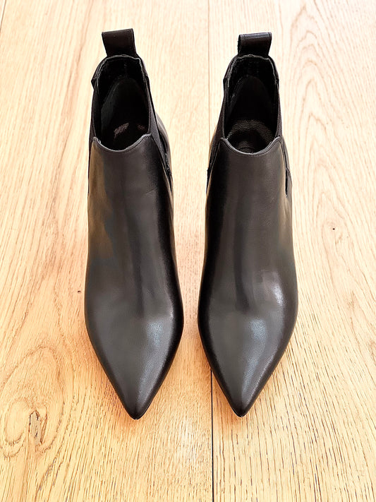 DEREK LEATHER PRETO