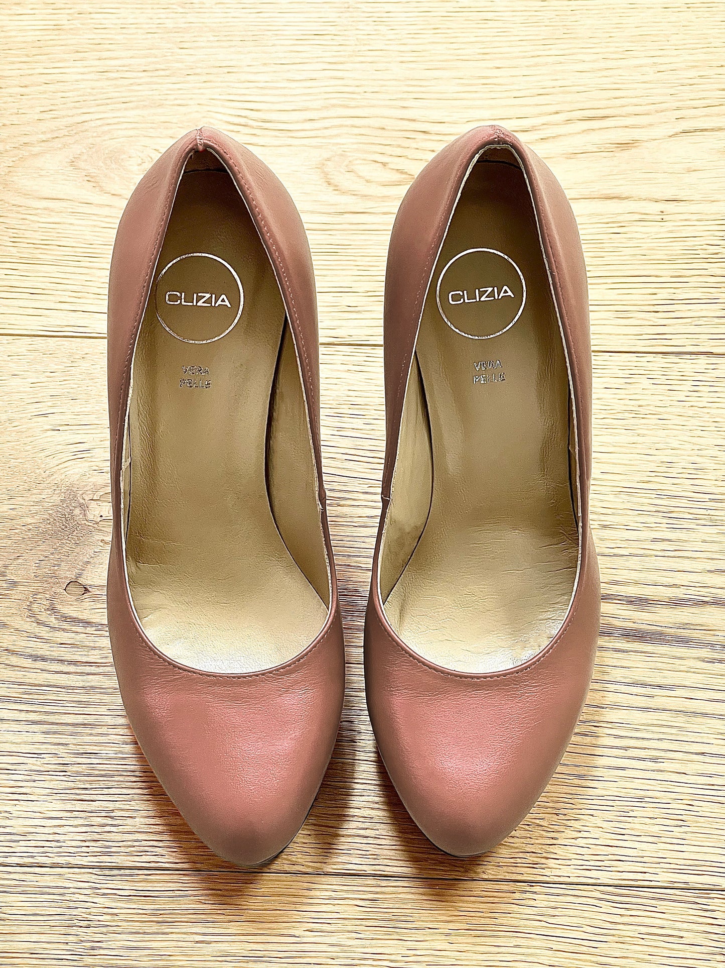 CHIAR PIELE NUDE