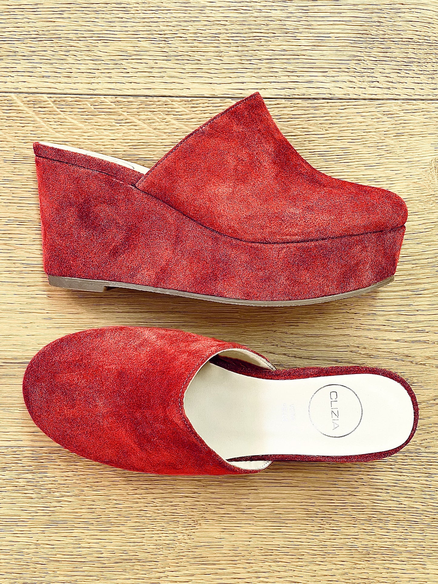RAISSA RED SUEDE