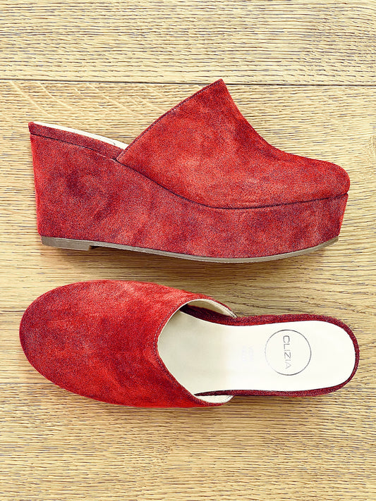 RAISSA RED SUEDE