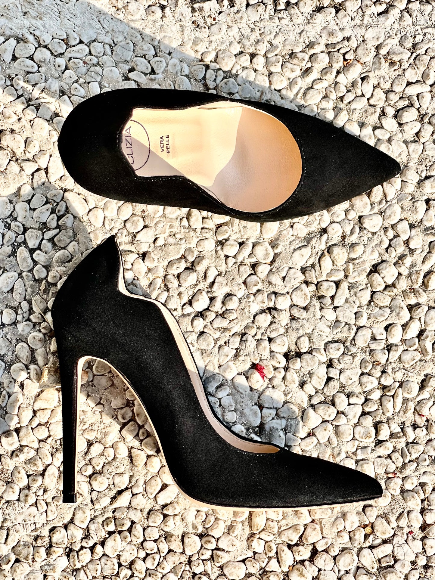 LOLA DIN PIELE DE CĂPRIU NEGRU