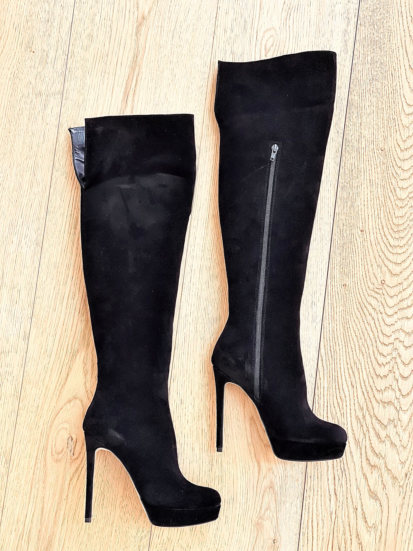 LENKA DIN PIELE DE CĂPRIE NEGRU
