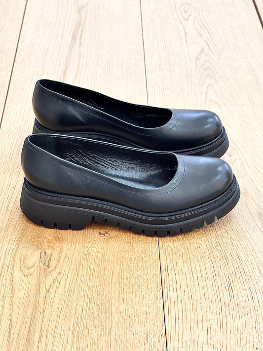 PIELE DE CHIHLIMBAR NEGRU
