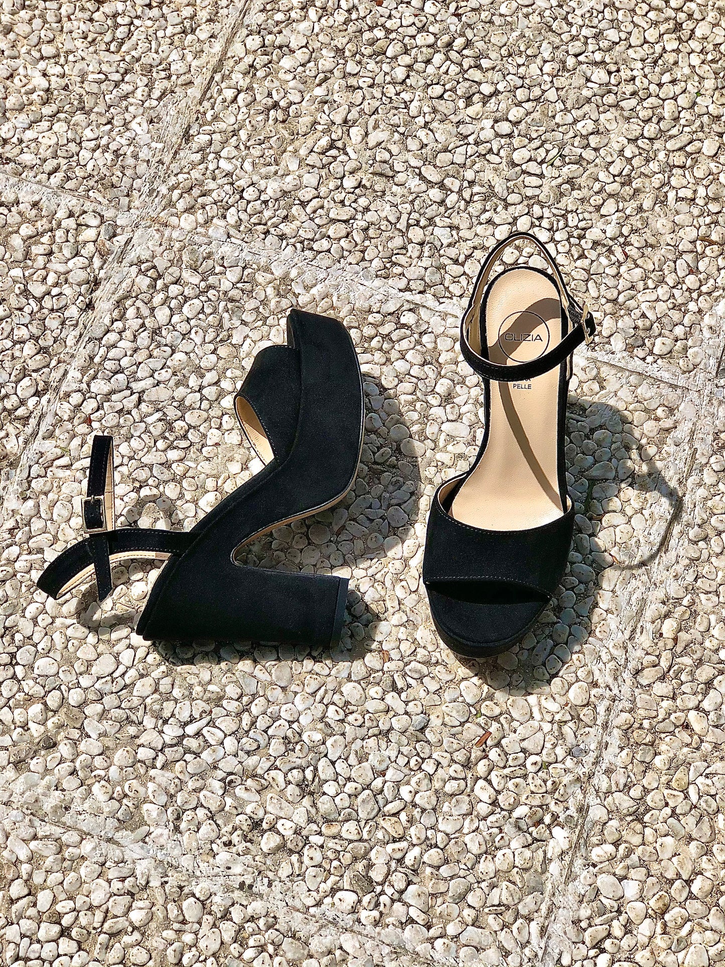 ANITA DIN PIELE DE CĂPRIU NEGRU
