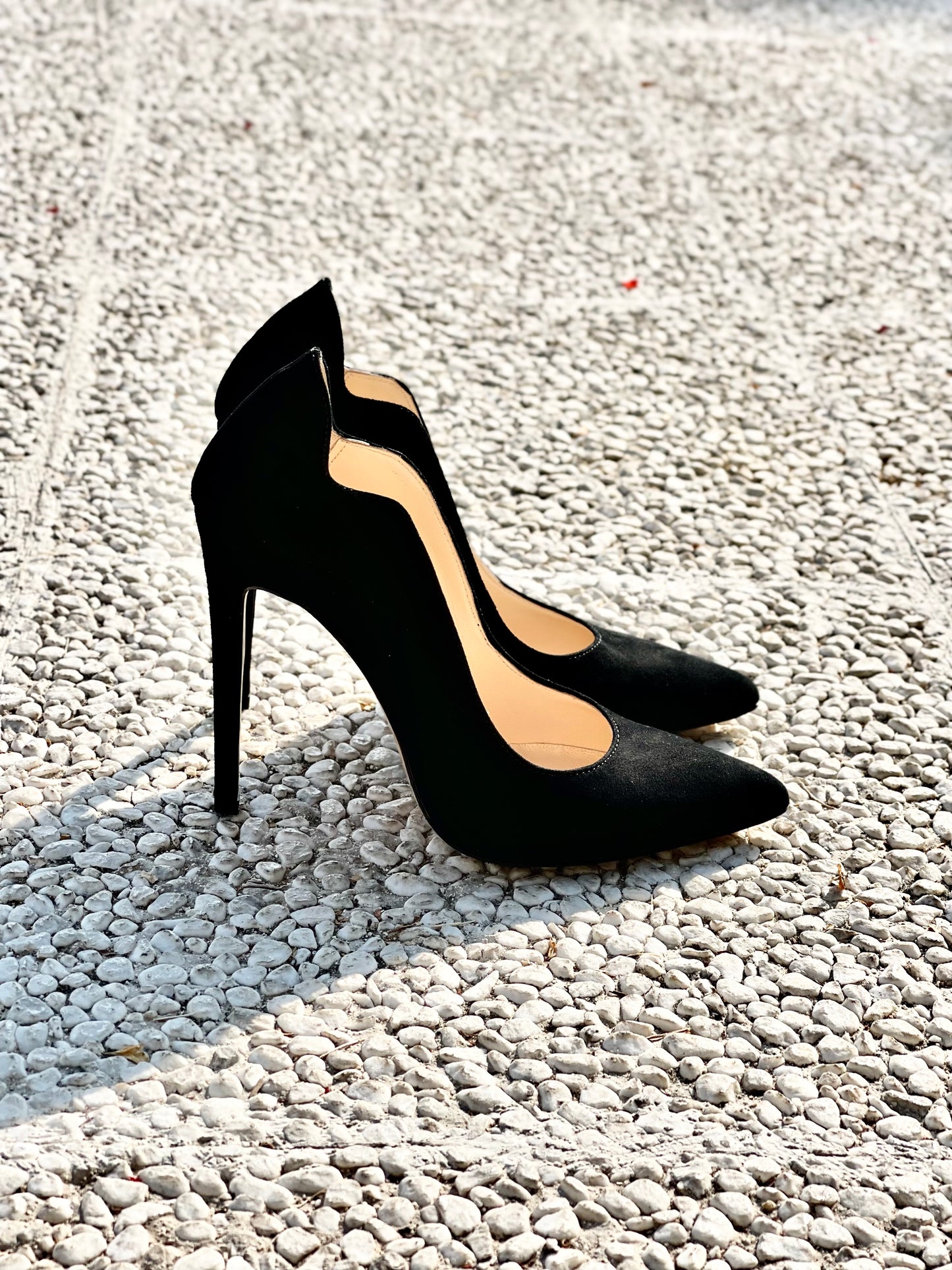 LOLA DIN PIELE DE CĂPRIU NEGRU